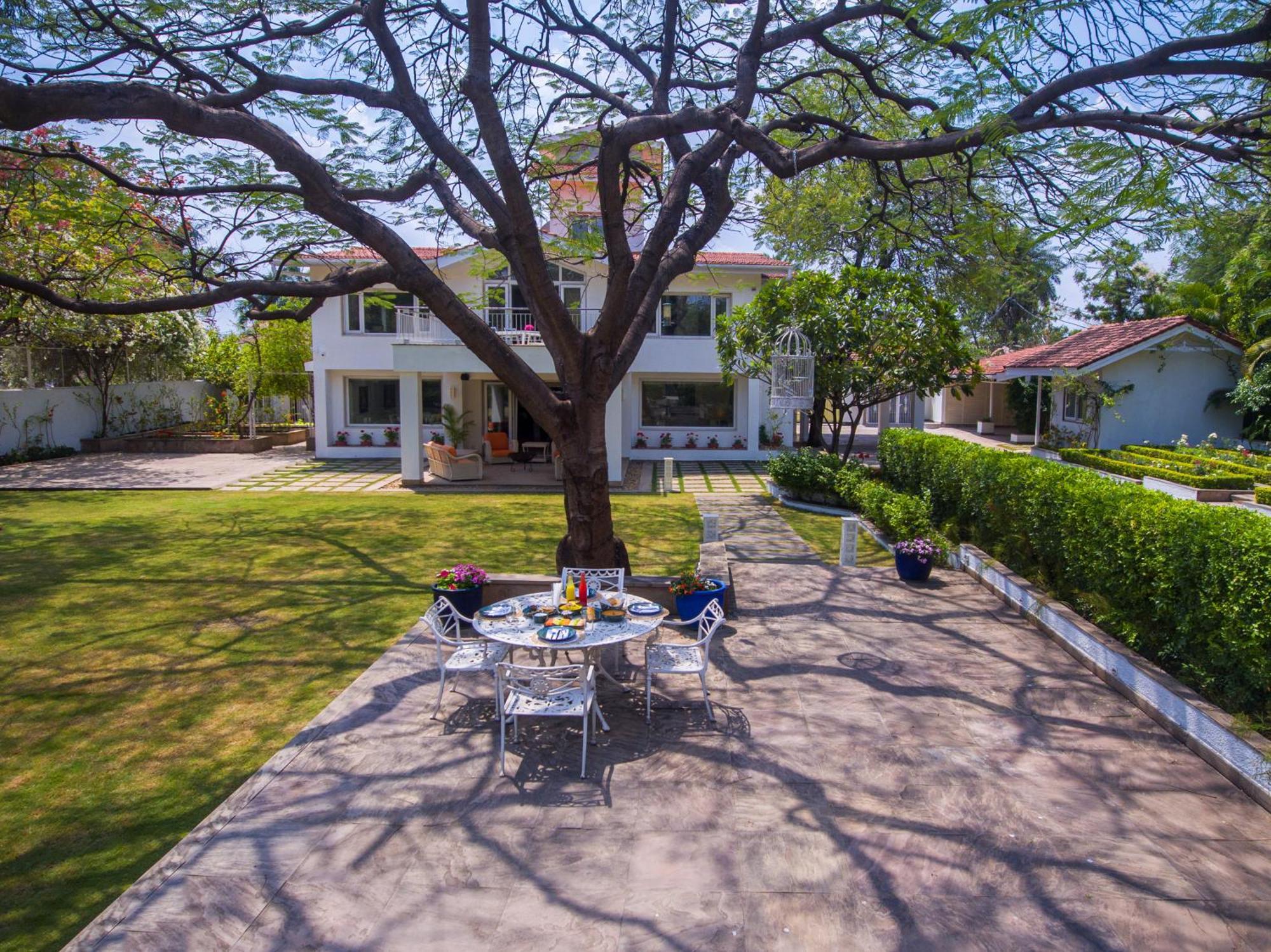 Ama Stays & Trails Helen'S Garden , Bhopal Esterno foto